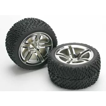   Victory gumiabroncsok 2.8 króm felniken hátul (2) TRAXXAS Jato, Nitro Rustler