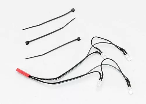 LED lámpa elöl (4x fehér fény)