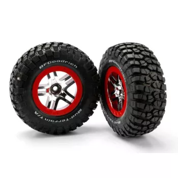   BFGoodrich T/A KM2 S1 gumiabroncsok szatén/piros felniken elöl (2)