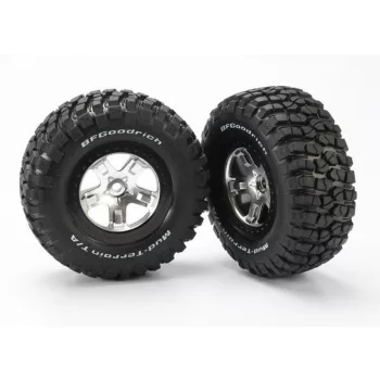 BFGoodrich T/A KM2 gumiabroncsok szatén/fekete felniken (2)