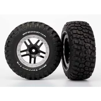   BFGoodrich T/A KM2 gumiabroncsok fekete/szatén-króm felniken (2)