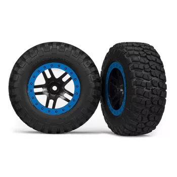 BFGoodrich T/A KM2 gumiabroncsok fekete/kék felniken (2)